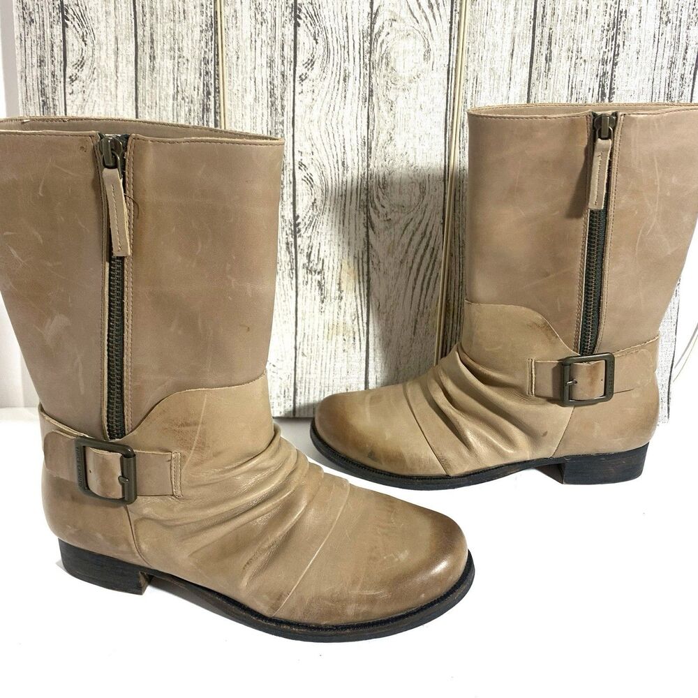 Vince Camuto VC-Shada Leather Beige Distressed Moto Ankle Boots Size 6B Women’s